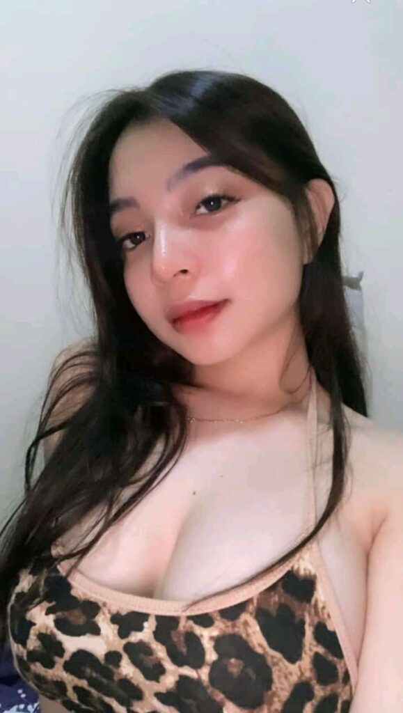 Indonesia Viral Tante Cindo Lagi Sagne Banget Sampe Banyak Keringetnya Pas Di iclik Sama Si Om Top New 2025