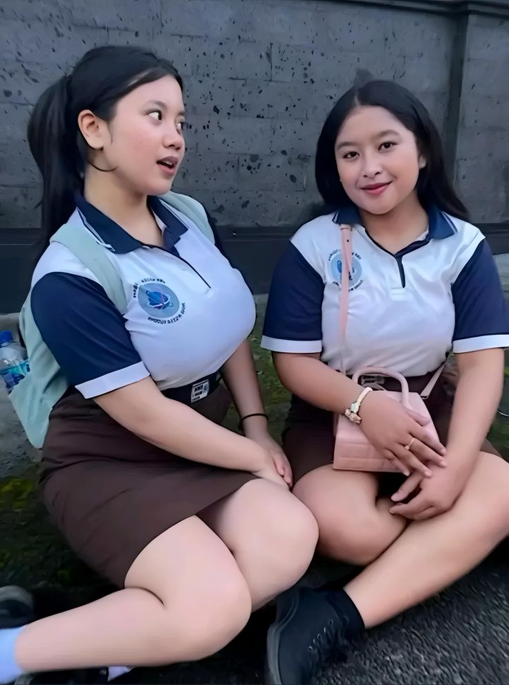 Viral Jepang Terbaru Keeping An Eye On Calm Smp Top Global 2025