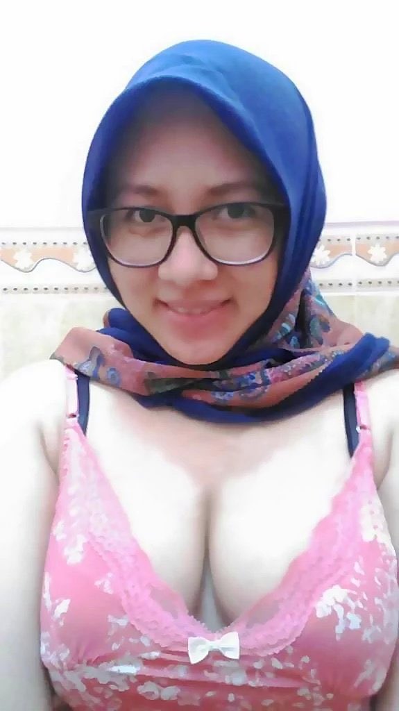 SMP Viral Digoyang Tante Hijab Kenal Di Instagram Yandex Indonesia Terbaru Top Trending Global 2026