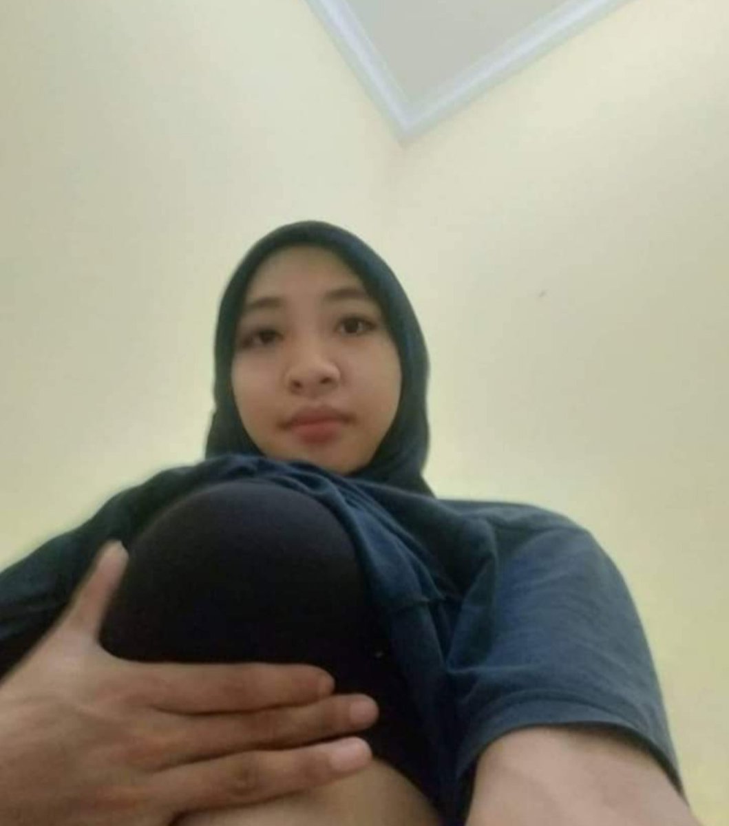 Viral Yandex Hijab Indo ABG Ukhti Dini Oskaria 2026 Terbaru Pasrah Membelah Durian Pink Malam Minggu Top Trending Global New Generation Indonesia Official